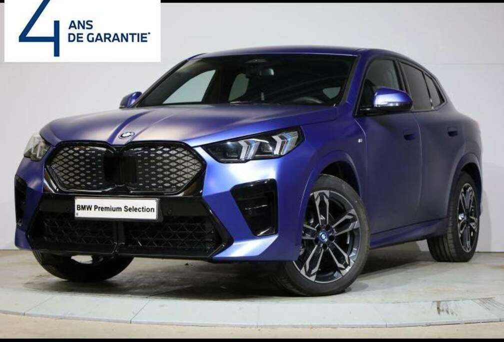 BMW xDrive30 Kit M Sport BMW Individual Tansanit blau