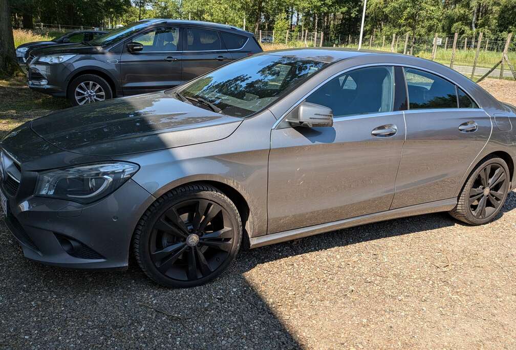 Mercedes-Benz CLA 220 CDI 7G-DCT