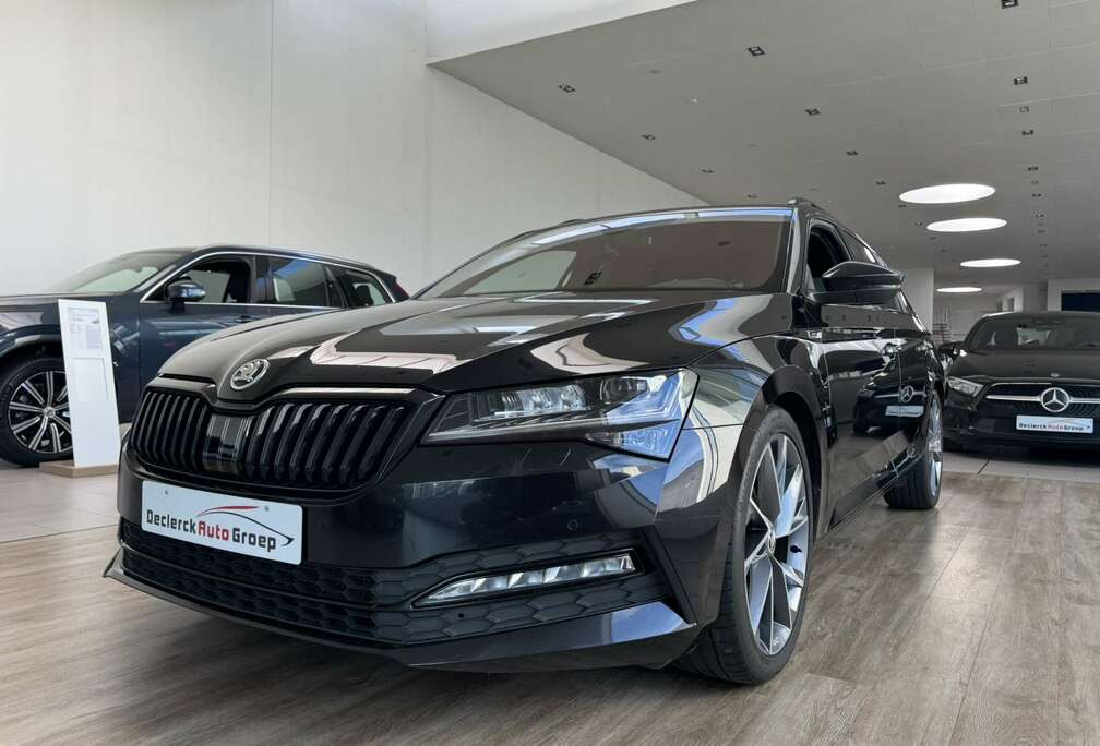 Skoda COMBI 2.0TDI 150PK DSG*SPORTLINE*CAMERA*TREKHAAK