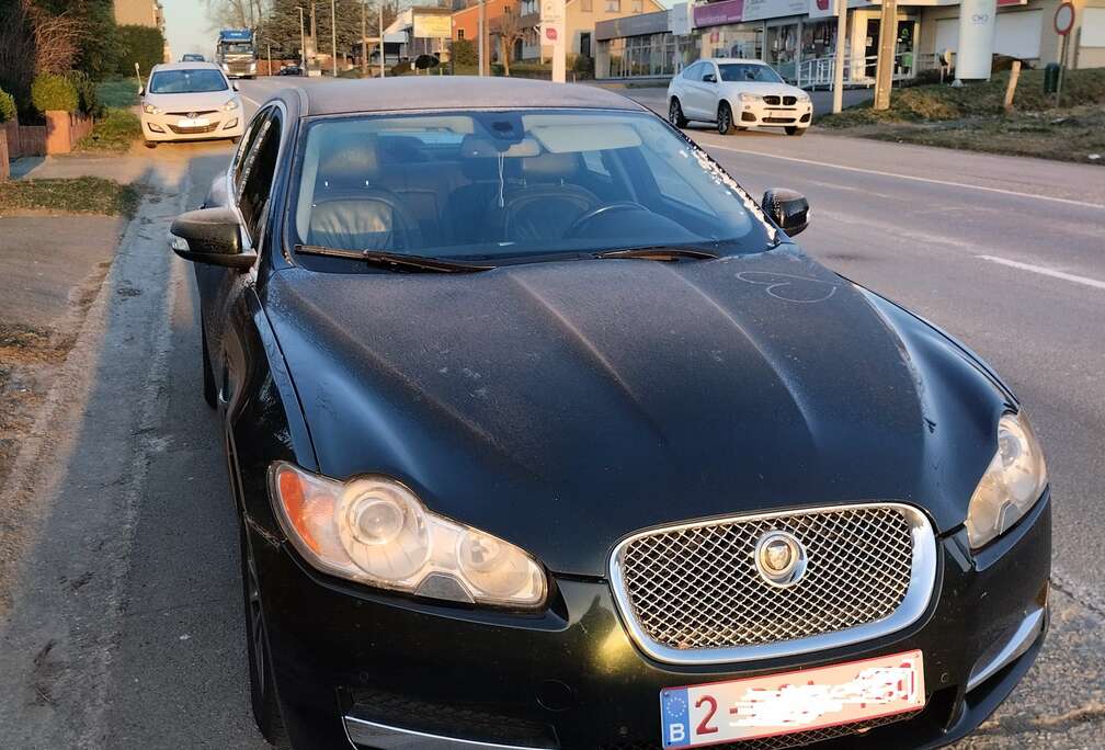 Jaguar XF 2.7 Turbo V6 Luxury