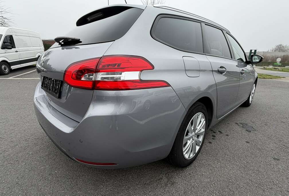 Peugeot SW 1.2 PureTech Style (EU6.2)