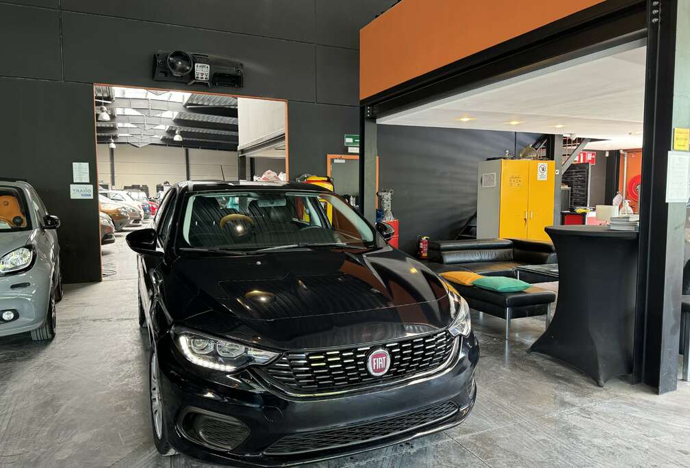 Fiat 1.4i - 16.930 KM  A/C - MEDIA/TEL - GPS - USB/AUX
