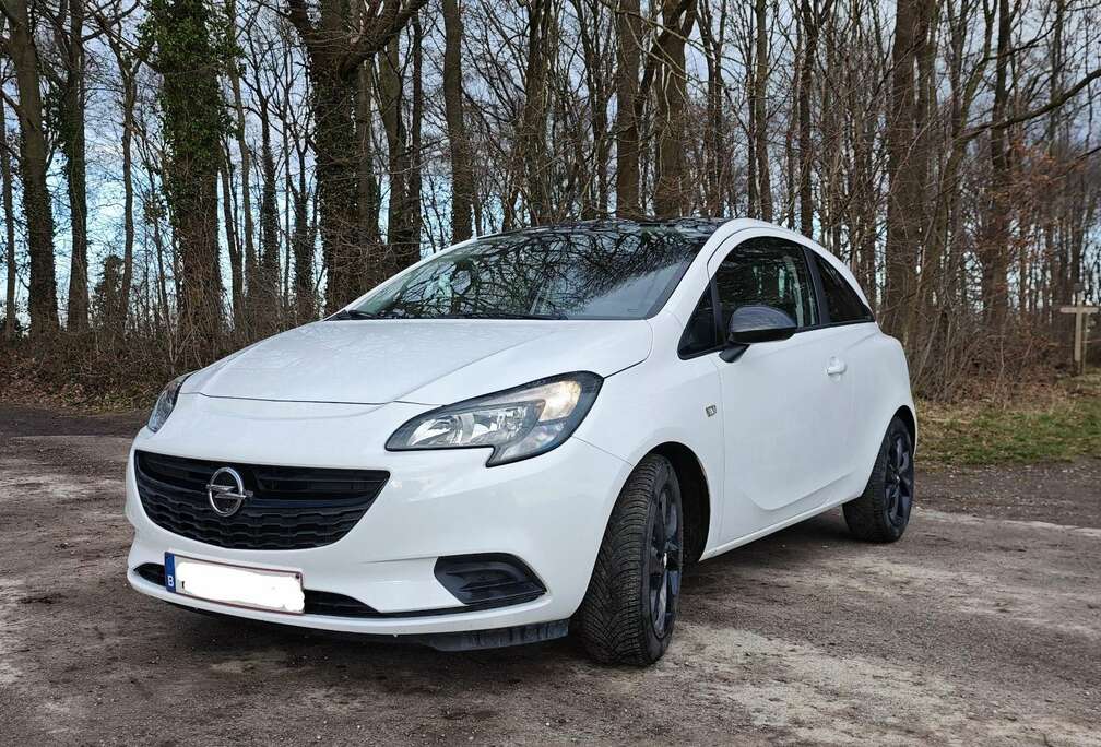 Opel 1.4 90 ch Black Edition (jantes noires, toit noir)