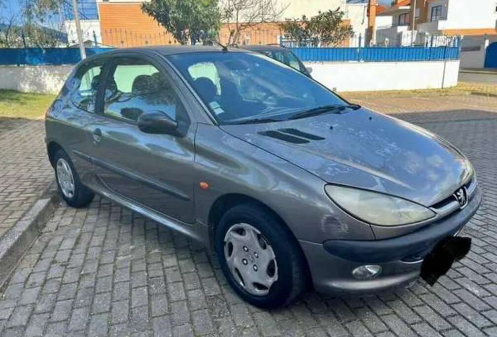 Peugeot 1.1i XR