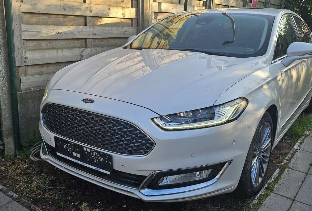 Ford 2.0 Hybrid Start-Stopp CVT Vignale
