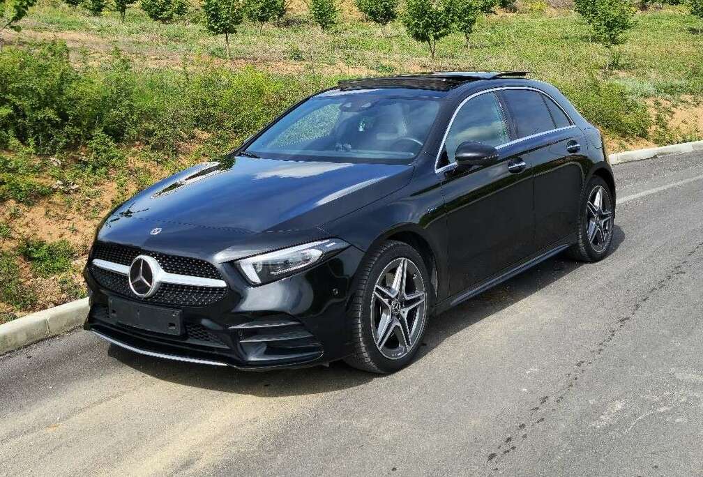 Mercedes-Benz e 8G-DCT AMG Line