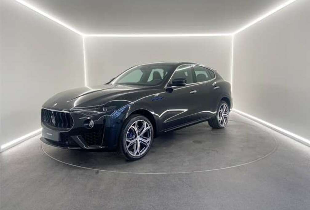 Maserati Mild Hybrid 330 pk