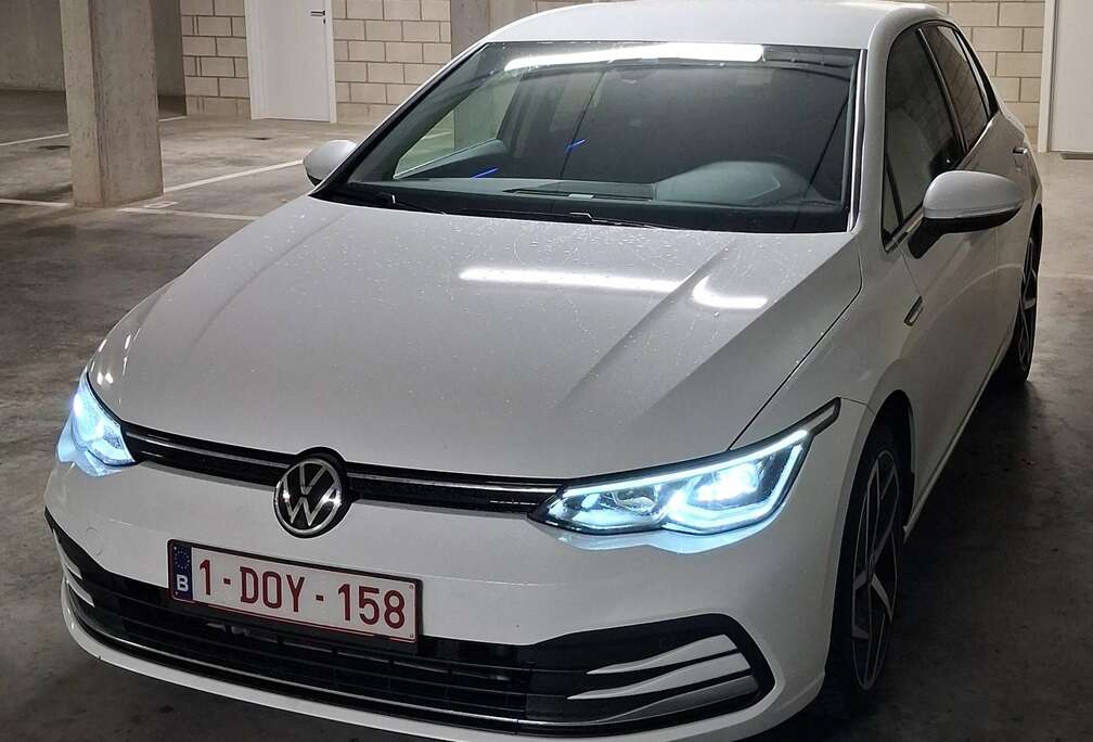 Volkswagen Golf 1.5 eTSI OPF DSGStyle
