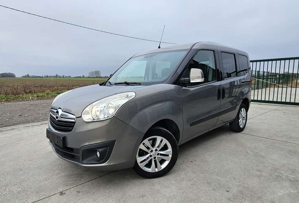 Opel Combo-D Tour 1.4 Turbo (familiale) - Garantie