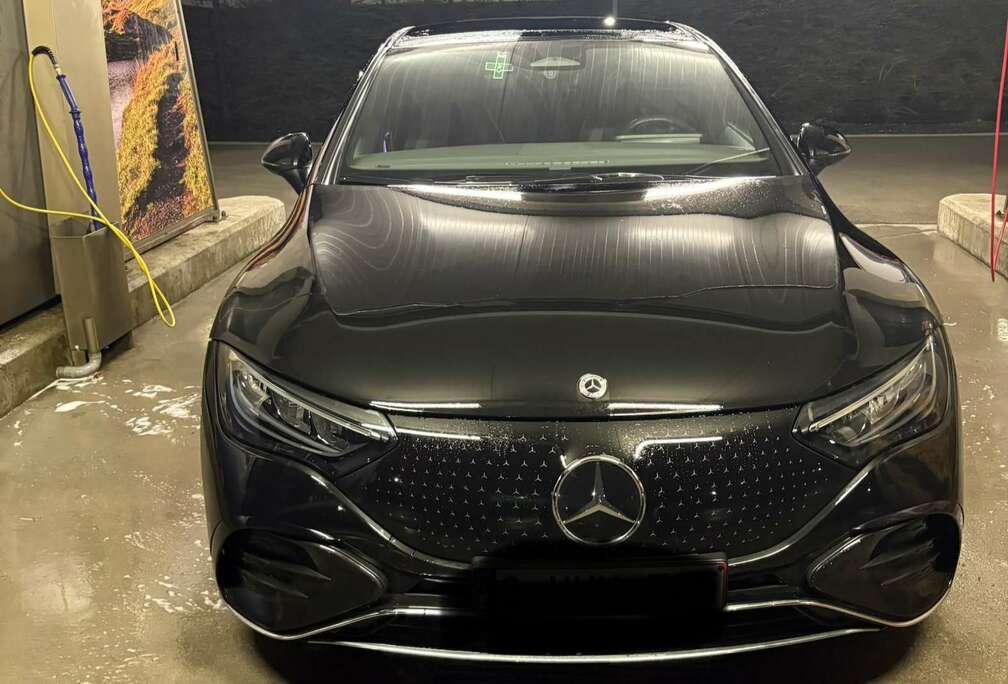 Mercedes-Benz 90.6 kWh 350+ AMG Line