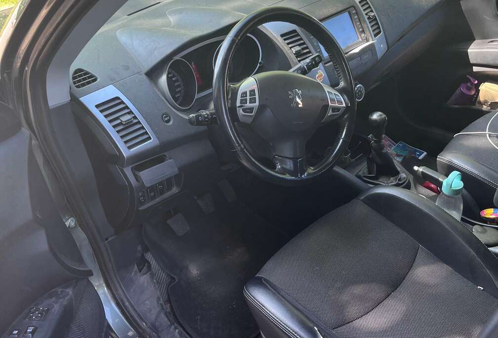 Peugeot 4007 2.2 HDi Premium 7pl. FAP