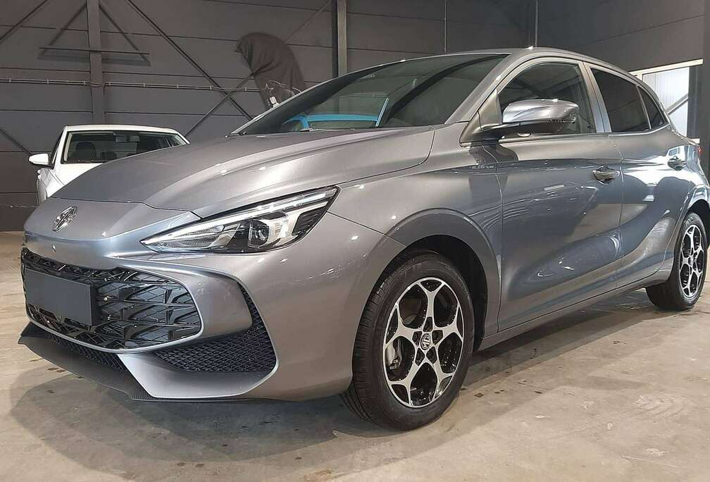 MG 1.5 Hybrid+ Luxury - FULL