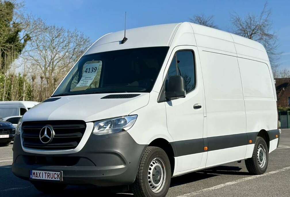 Mercedes-Benz Sprinter 317 L2H2 Automaat - 32.900 € -