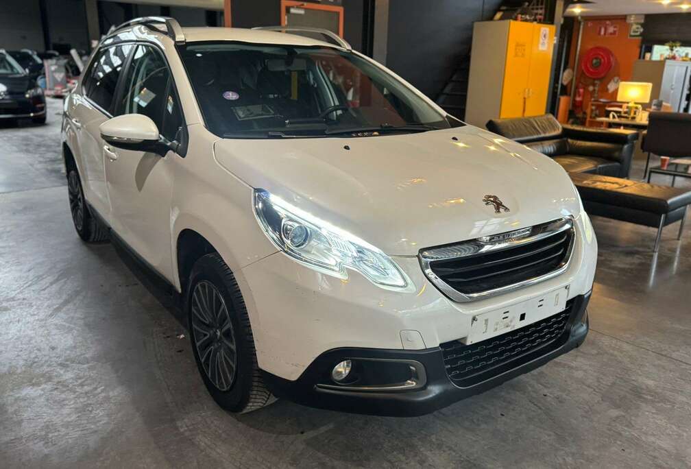 Peugeot 1.2i - A/C AUTO - MEDIA/TEL - LIM/REG - NAVI