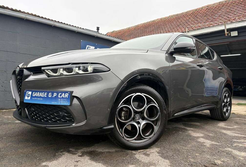 Alfa Romeo 1.6 DDCT Sprint   ACC  NAVI  FULL LED