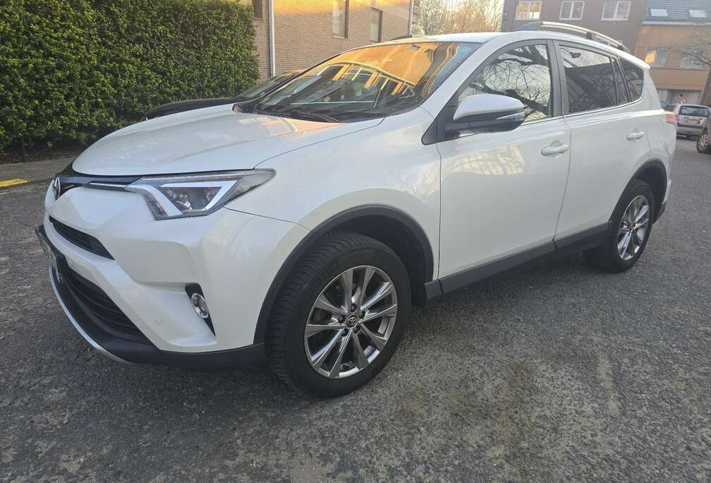 Toyota RAV4 2.0 D-4D 2WD Lounge