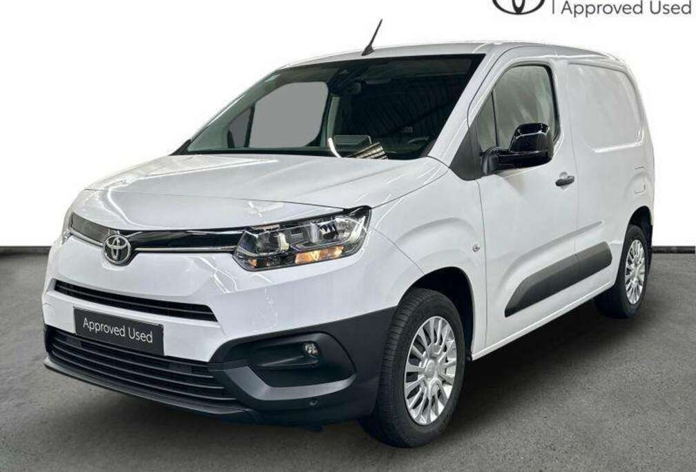 Toyota Comfort SWB  carplay  camera