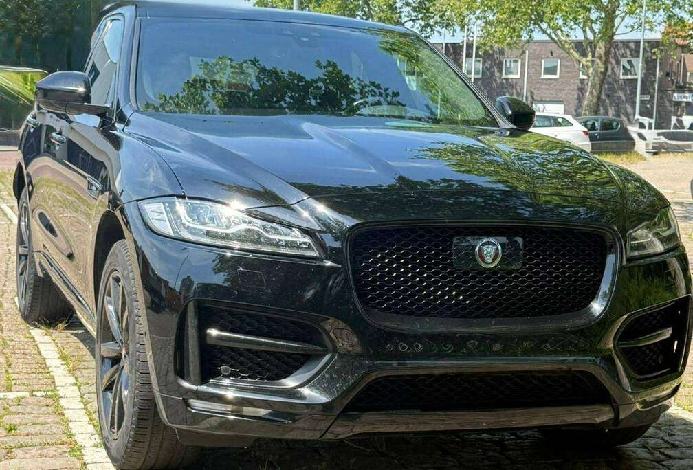 Jaguar F-Pace 2.0 D AWD R-Sport (EU6.2)