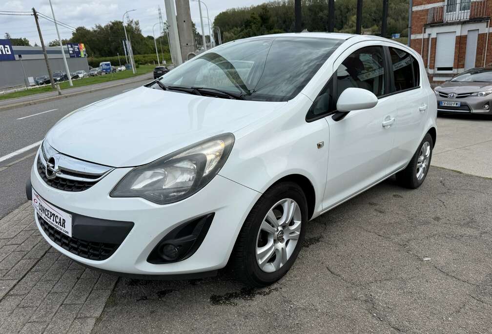 Opel Corsa 1.2i Cosmo Easytronic