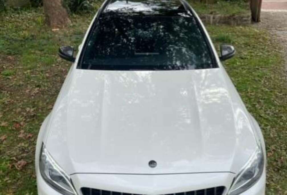 Mercedes-Benz C 63 AMG UTILITAIRE pack BRABUS carbon