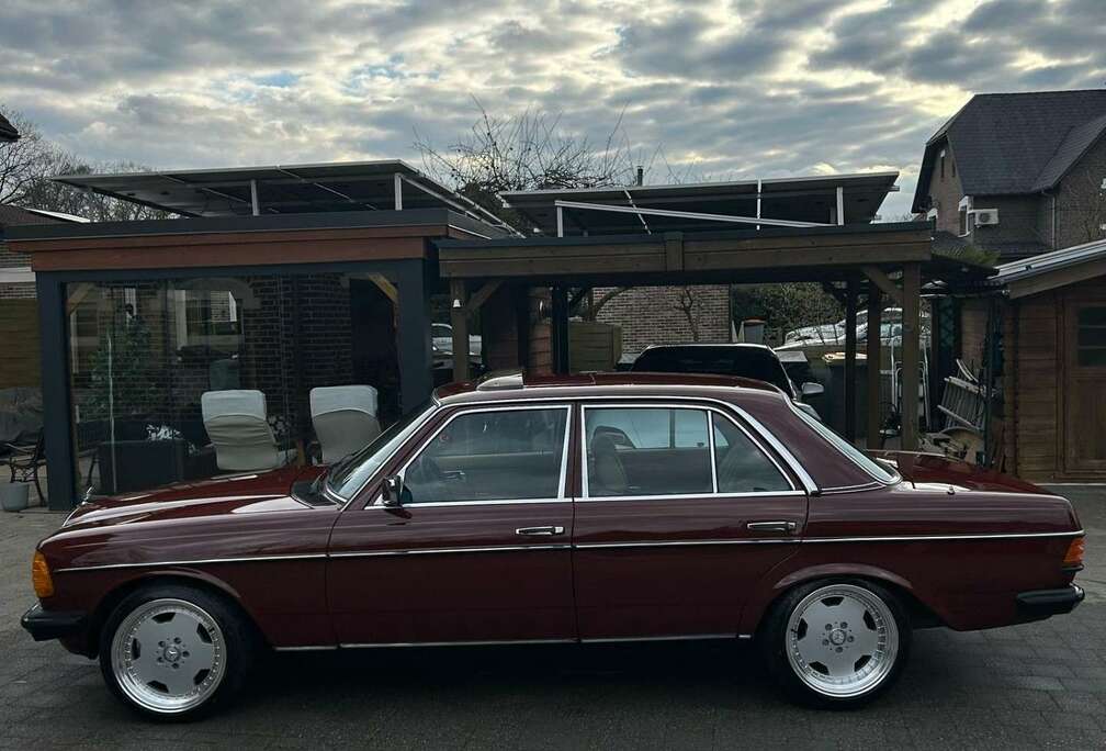 Mercedes-Benz w123  automatic bj 1982