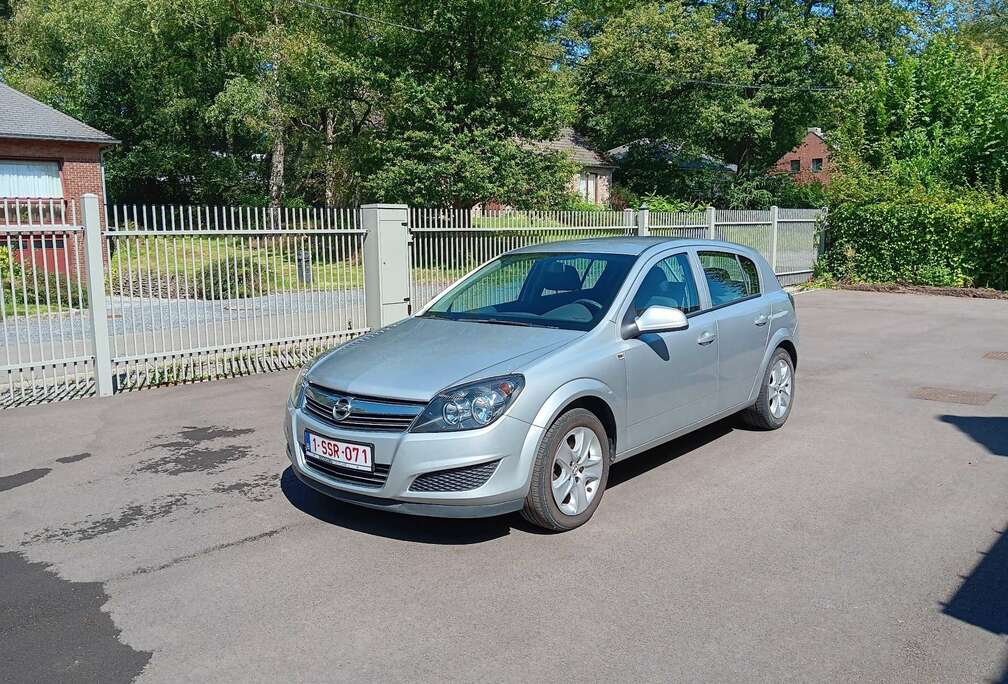 Opel 1.6i