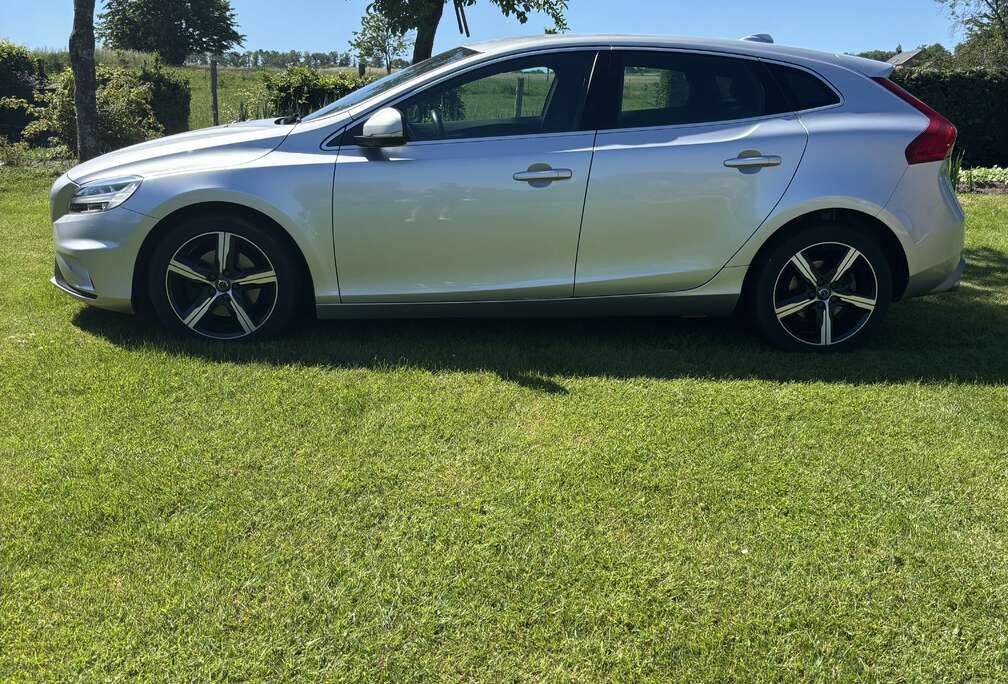 Volvo R-design T2