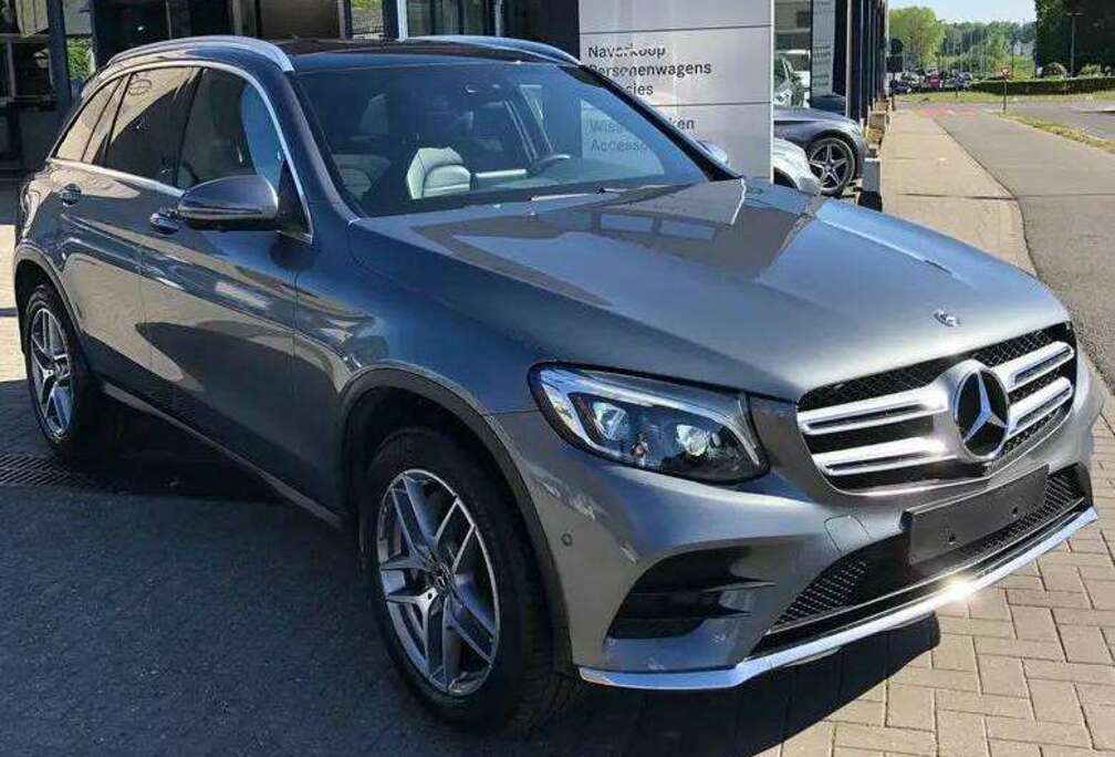 Mercedes-Benz 4M Luxury met AIRMATIC, Inklapbare Trekhaak, Sfeerverlichting, Full lederen interieur, 360 camera, Panoramisch schuifdak