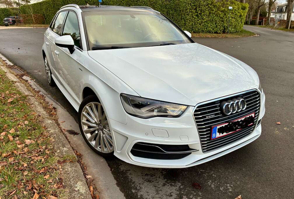 Audi A3 Sportback e-tron 1.4 TFSI PHEV Ambiente S troni