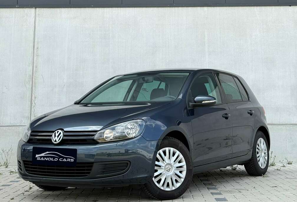 Volkswagen 1.4i • CarPlay • Sieges chauffants • Etat Show-room
