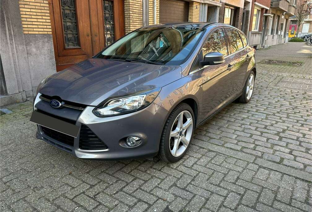 Ford 1.6i Titanium uitvoering 2014 met 125000km