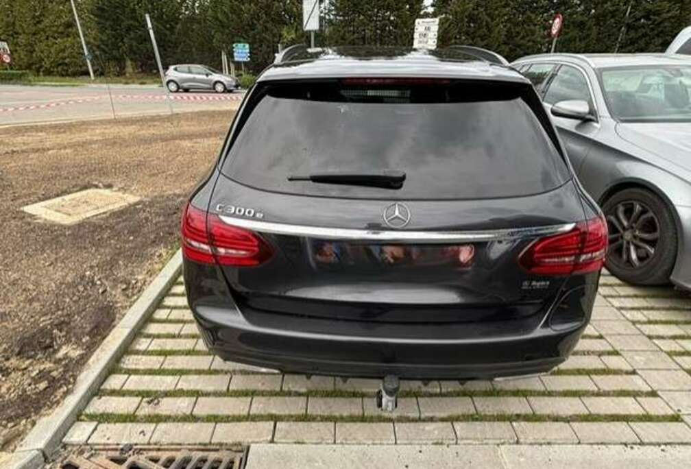 Mercedes-Benz C 300 e PHEV Sport Edition
