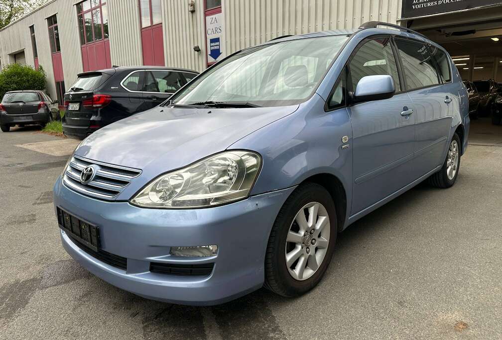 Toyota Avensis Verso 2.0i VVT-i 16v D4 Linea Sol 7pl.