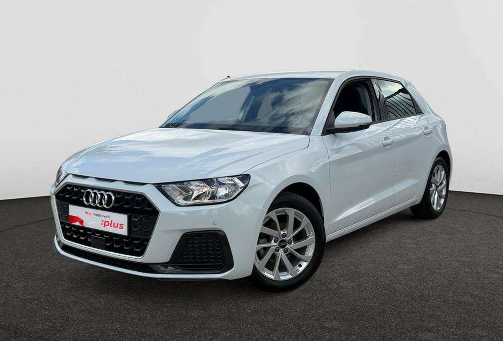 Audi 25 TFSI Urban Edition /// Camera achter /// Navigatie /// App Connect