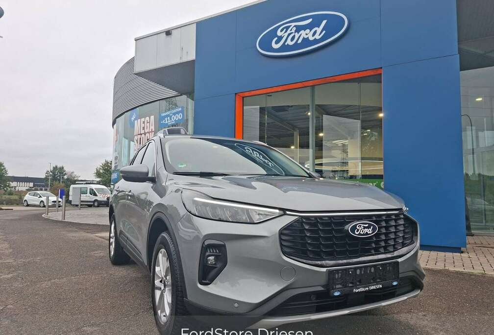 Ford FHEV Titanium