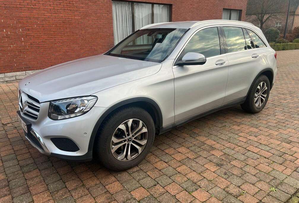 Mercedes-Benz d 4Matic 9G-TRONIC