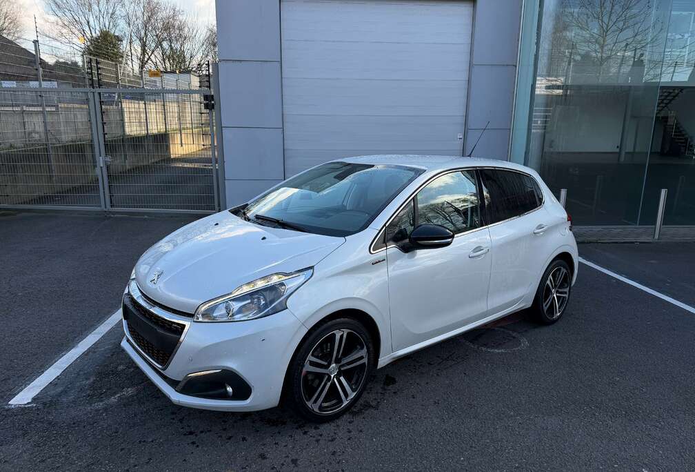 Peugeot 1.2 GT Line-GPS-CAMERA-JANTES + CARNET COMPLET