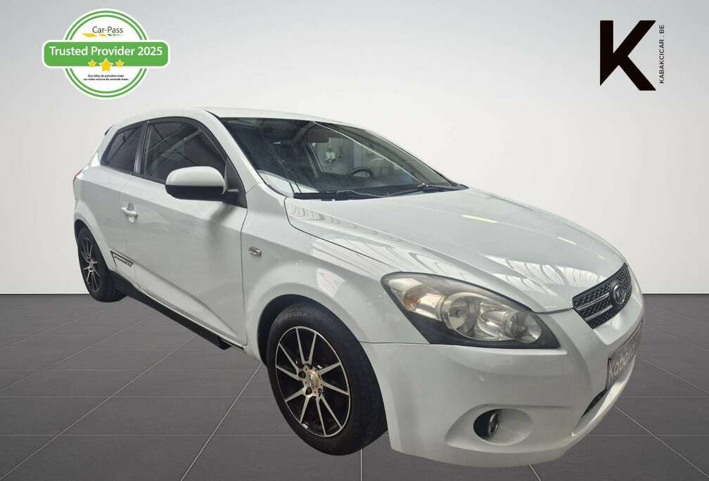 Kia 1.6 CRDi EcoDynamics / Bluethoot / USB + MP3 / Prêt à Immatriculer