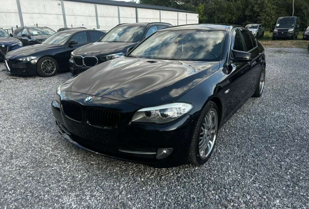 BMW AUTOMATIQUE * DISTRIBUTION REMPLACÉE * SUPER ETAT