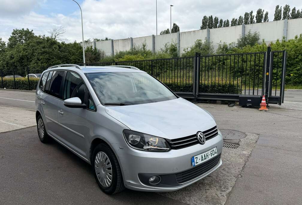 Volkswagen Touran 1.6 CR TDi *** AUTOMAT ***