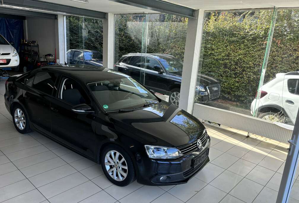 Volkswagen 1.6TDI 105CV*AIRCO*JANTES*GARANTIE 12MOIS*