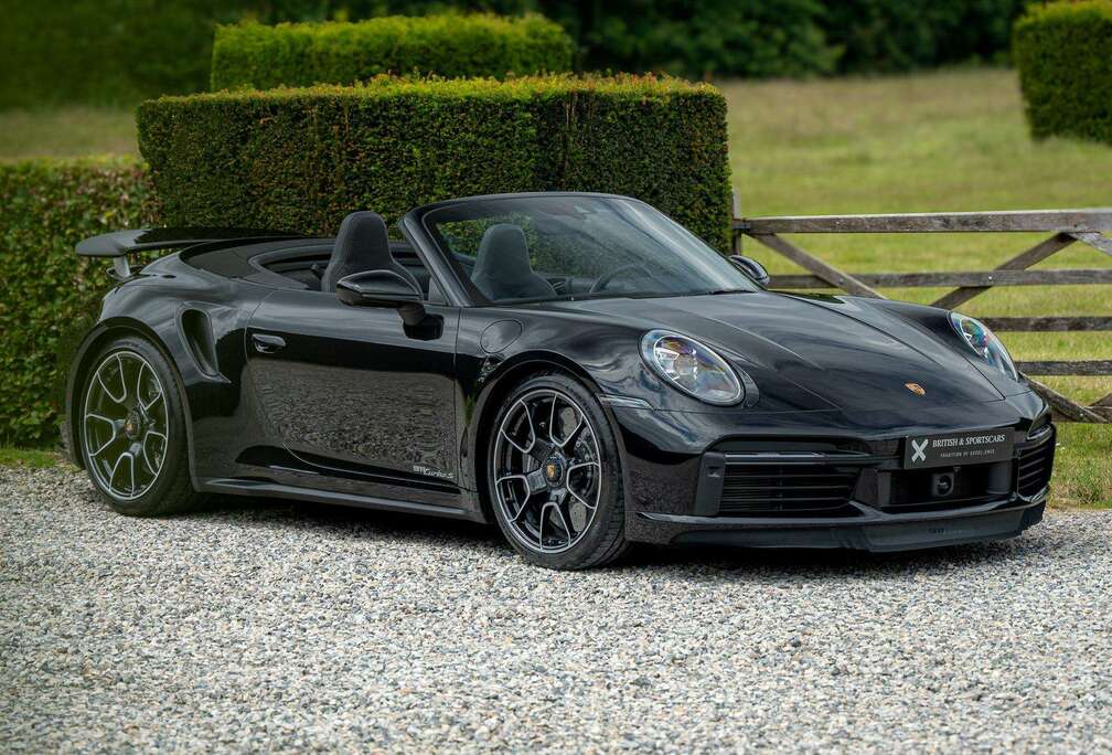 Porsche Turbo S Cabriolet / Like New