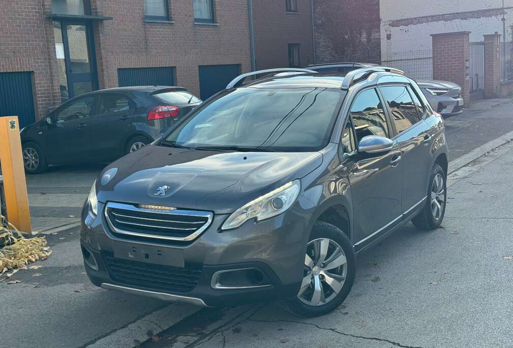 Peugeot 2008 1.2i 2015// 158.000km// Ac// Nav//