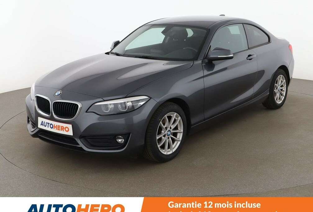 BMW 220i Advantage