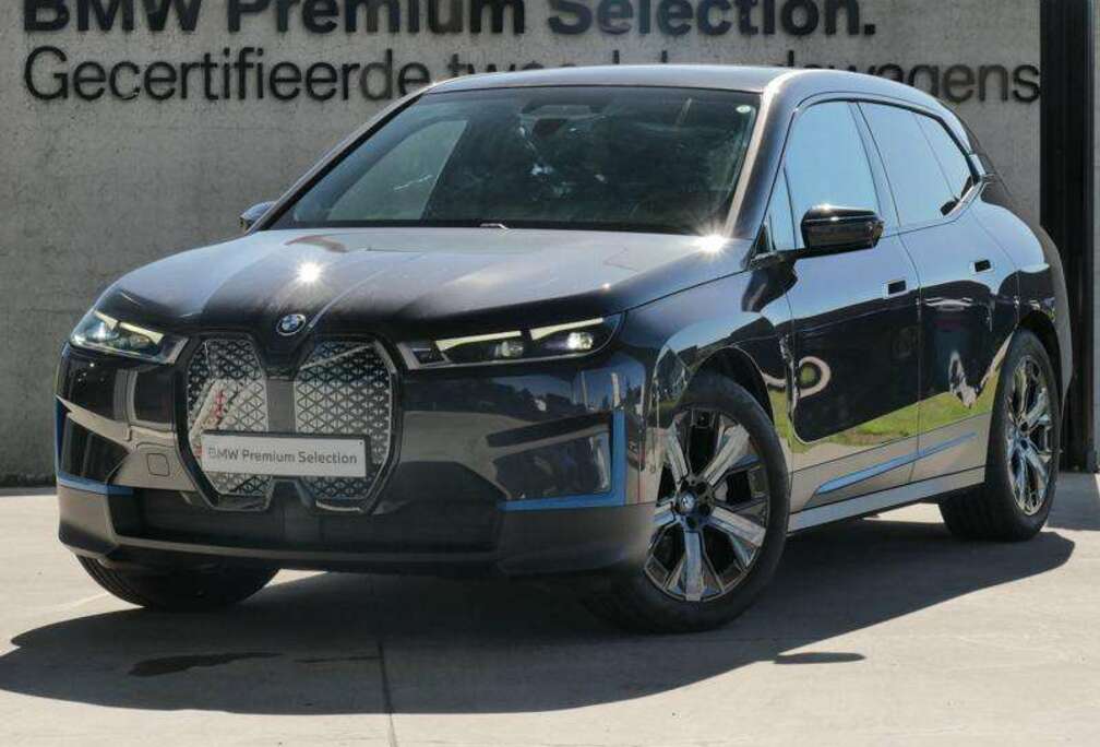 BMW xDrive40  PANO  TOWB  DRIVE PRO