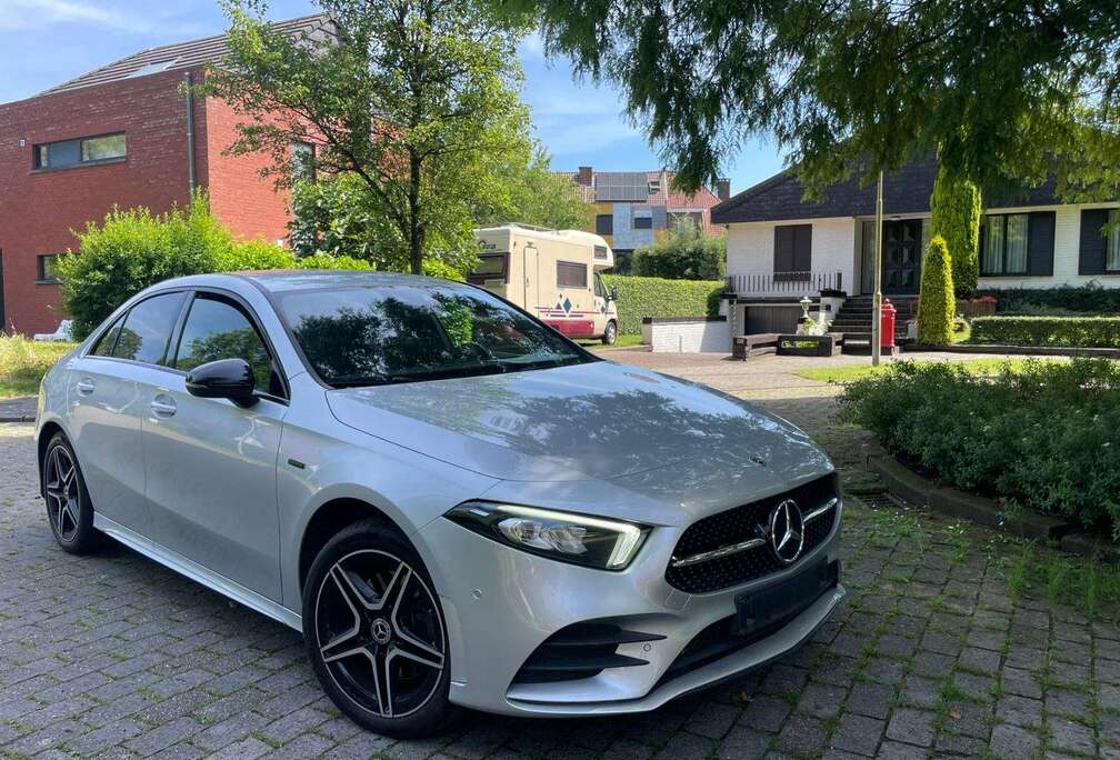 Mercedes-Benz e PHEV (EU6AP) AMG PACK 2020 NEW CONDITION
