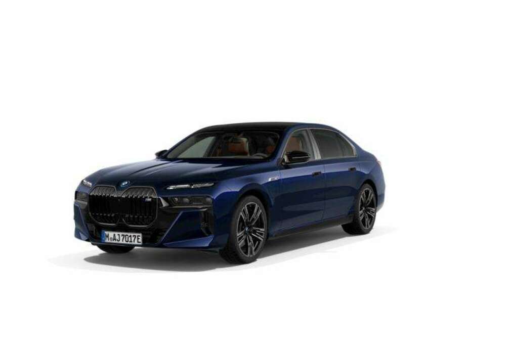 BMW M760e xDrive | INDIVIDUAL | PANO | MASSAGE |