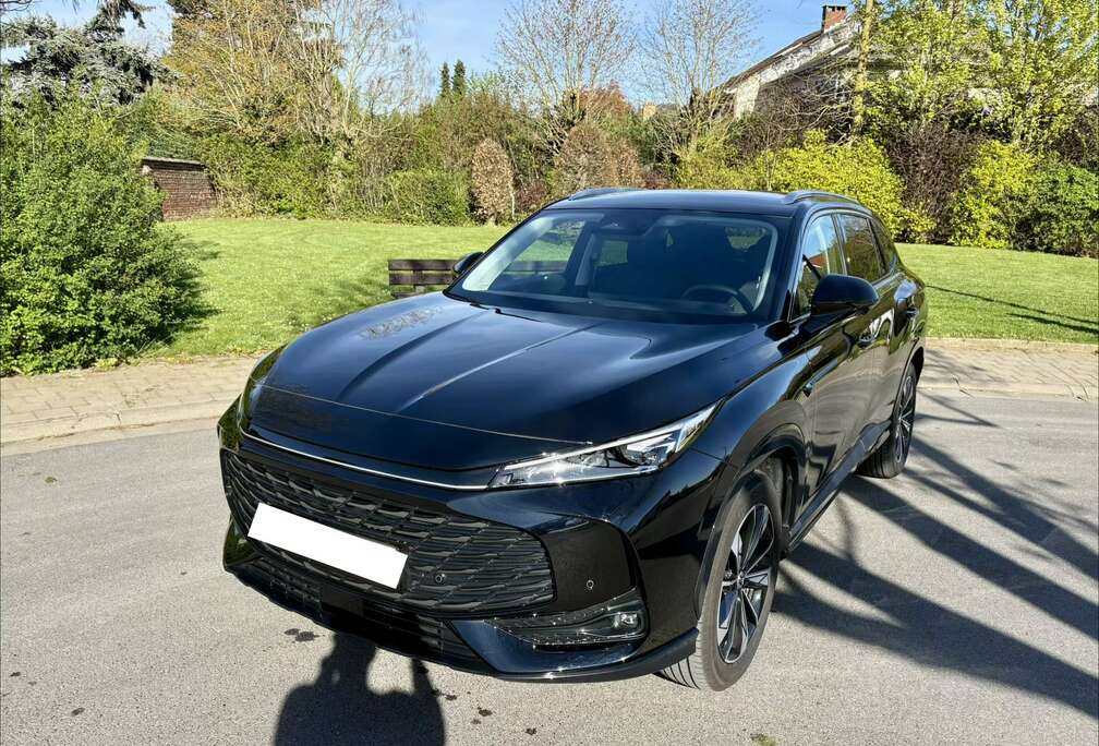 MG HS Hybride + 1.5 Turbo Luxury