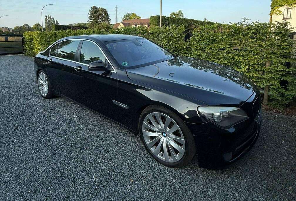 BMW 750iA