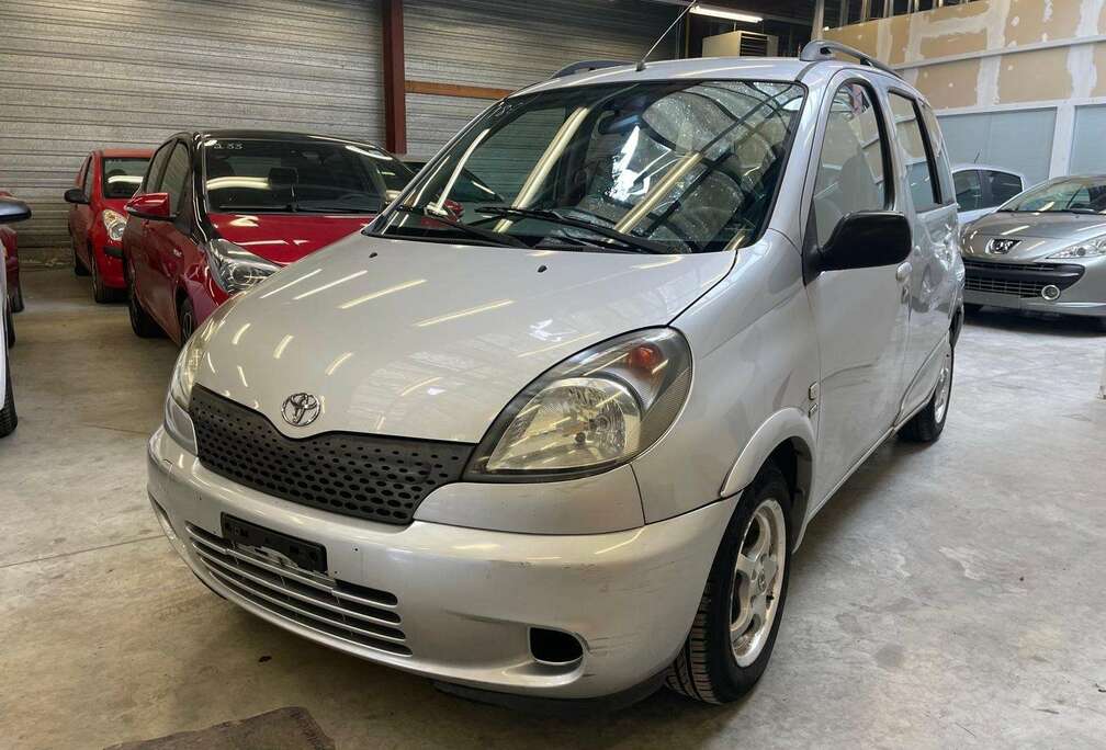 Toyota Verso 1.3i Linea Luna GPS A PRET A IMMATRICULÉ